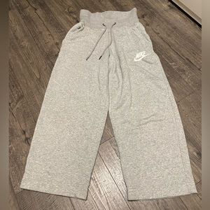 Grey Nike sweatpants